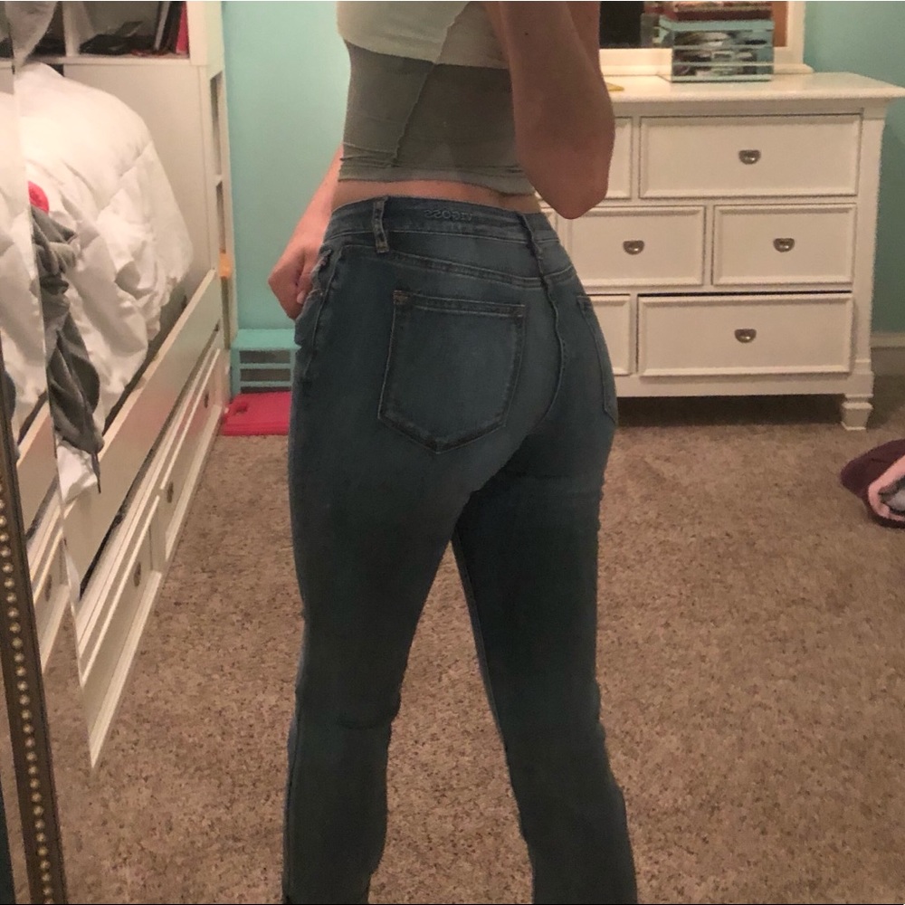 Skinny jeans size 27 waist and size 29 length